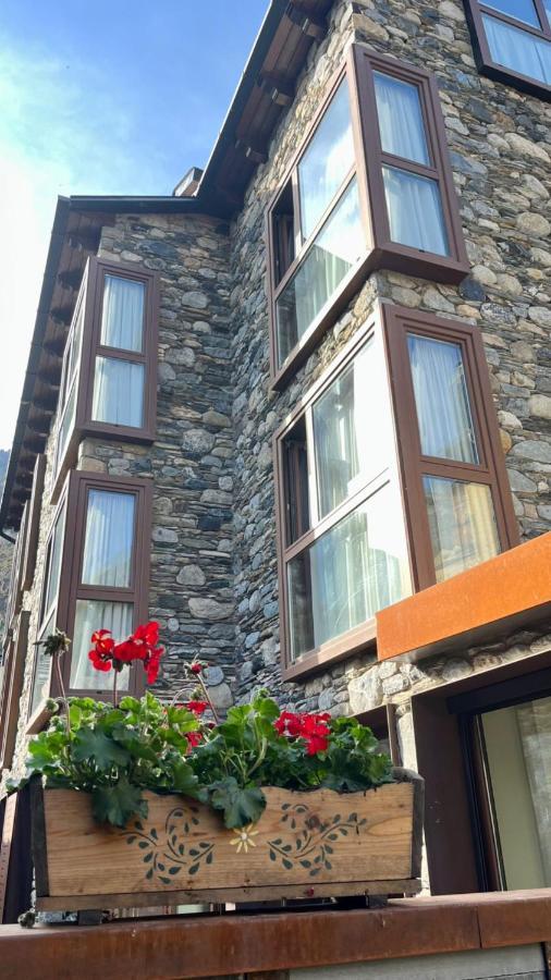 Hotel Boutique La Neu Бенаске Екстер'єр фото