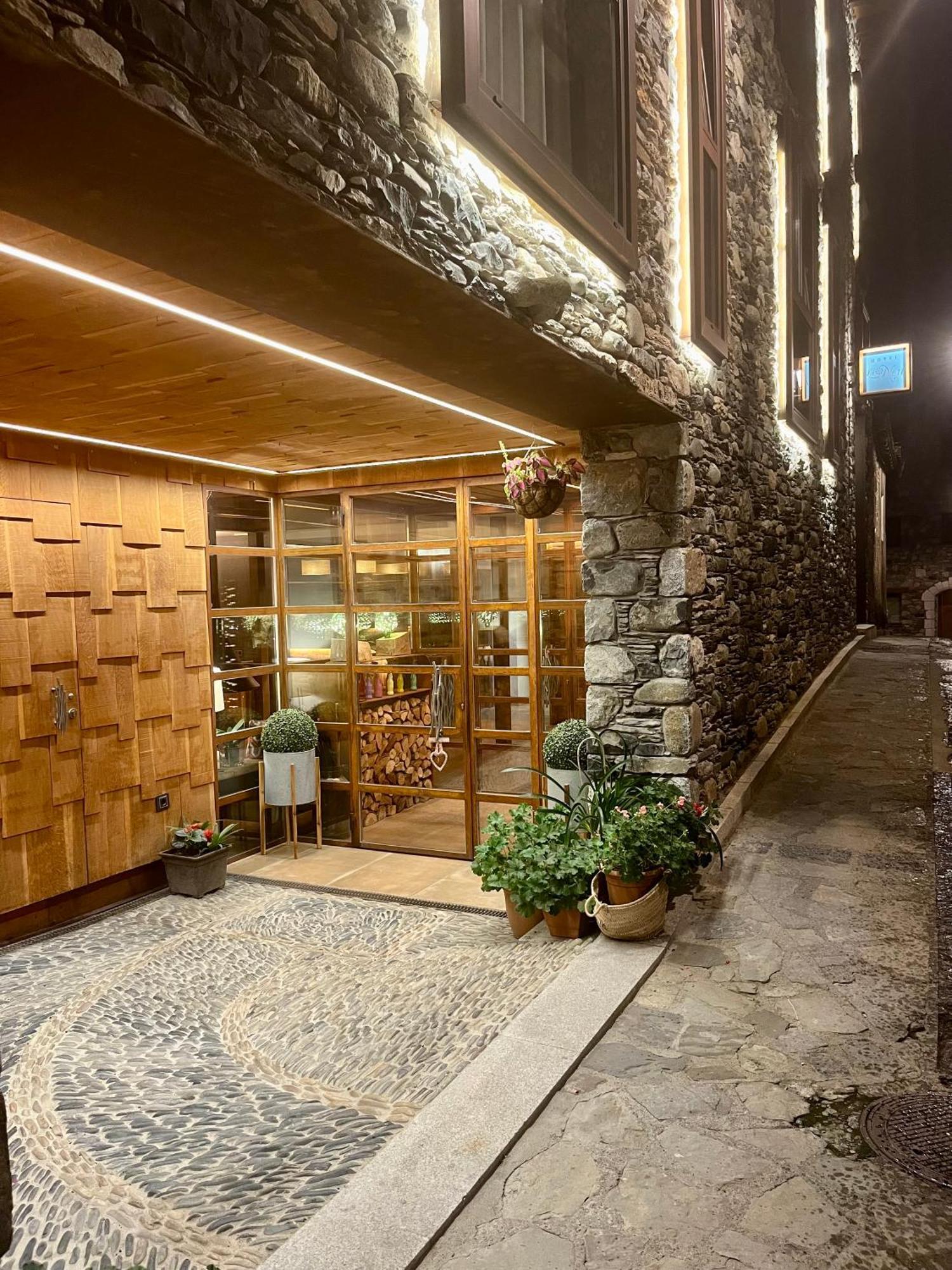 Hotel Boutique La Neu Бенаске Екстер'єр фото