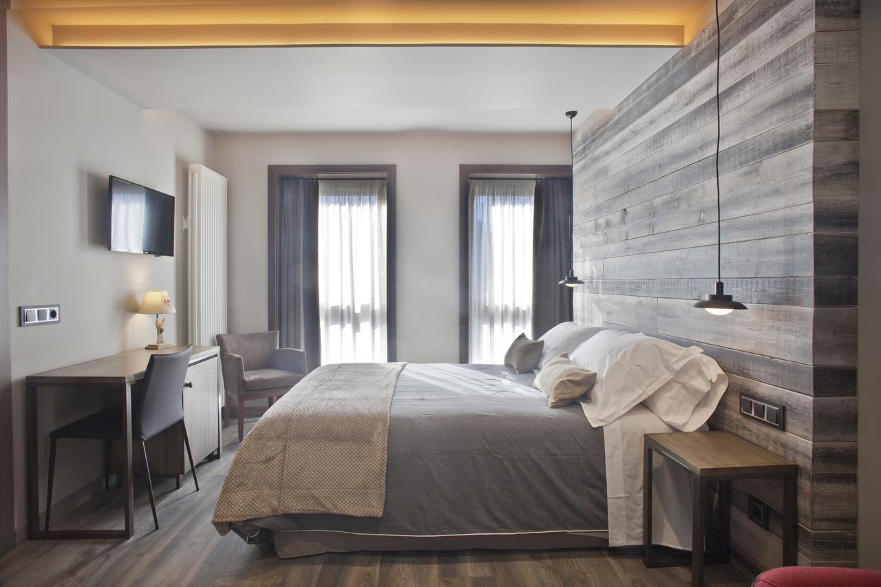 Hotel Boutique La Neu Бенаске Екстер'єр фото