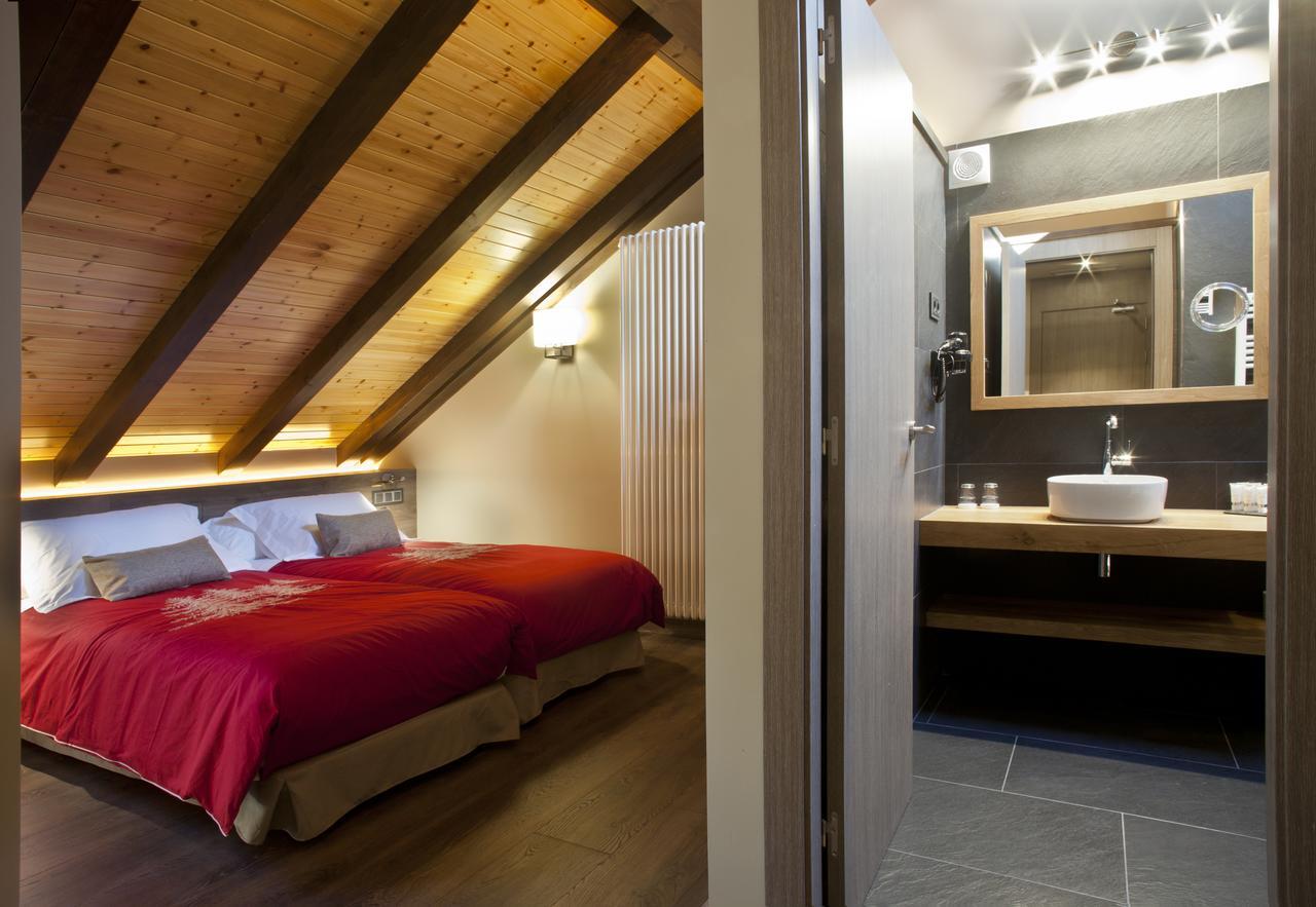Hotel Boutique La Neu Бенаске Екстер'єр фото
