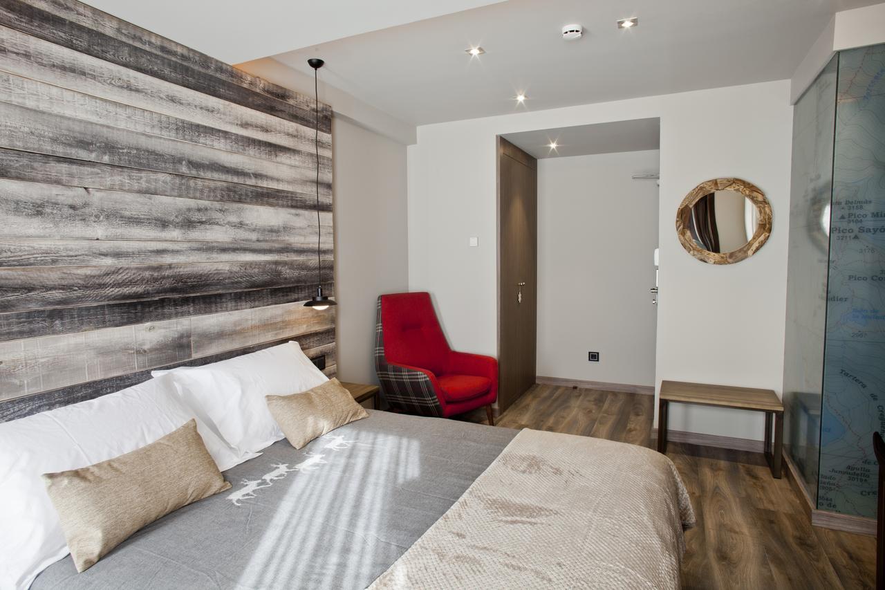 Hotel Boutique La Neu Бенаске Екстер'єр фото